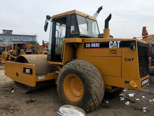 中国 幼虫CS-583C秒針のロード ローラー サプライヤー