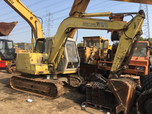 靴のサイズ400mm 6ton Sumitomo SH60は機械類の掘削機を使用した サプライヤー